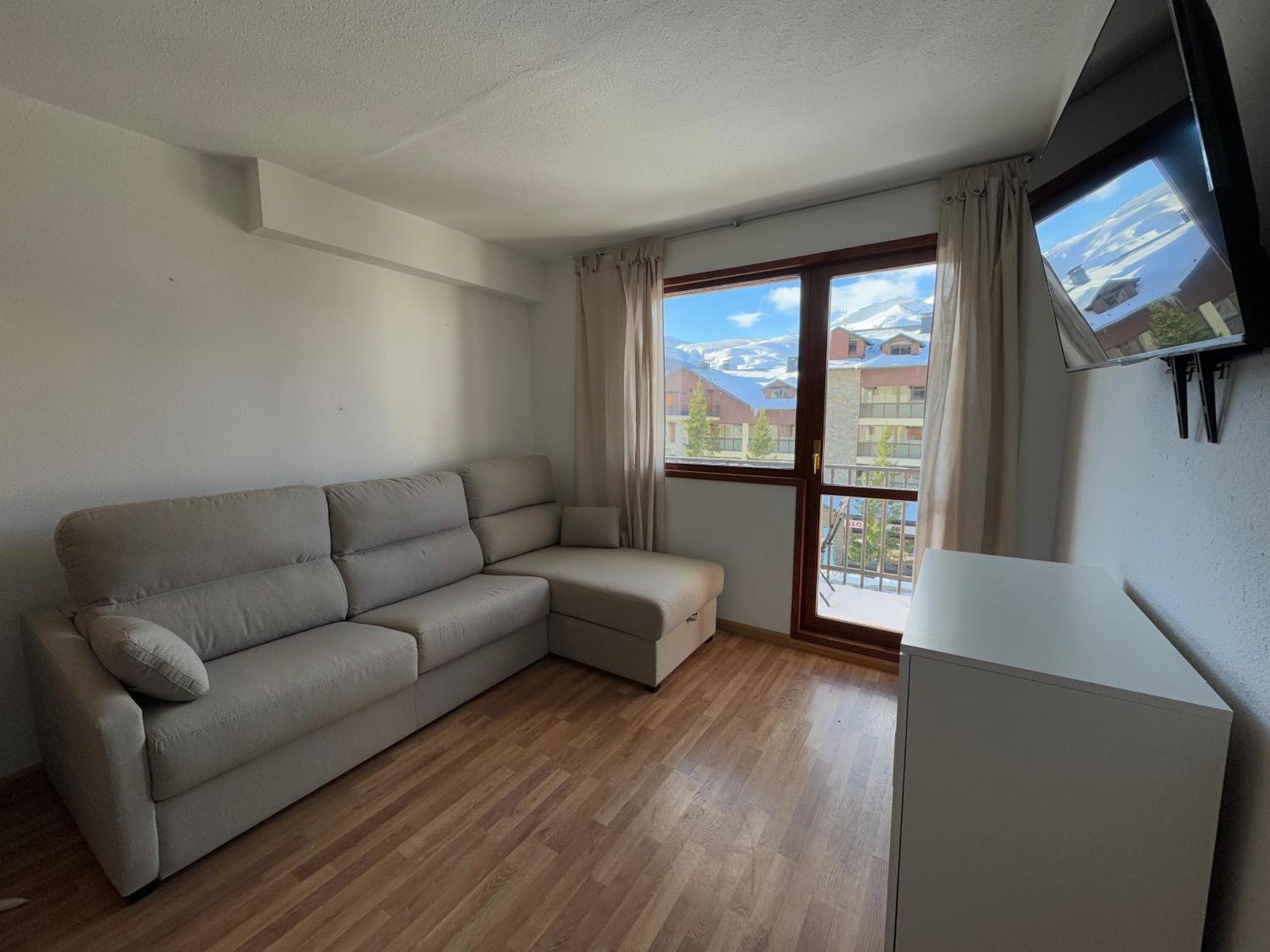 Apartment Estudio Con Increibles Vistas A La Montana En El Centro De - Esquia Sin Llaves
